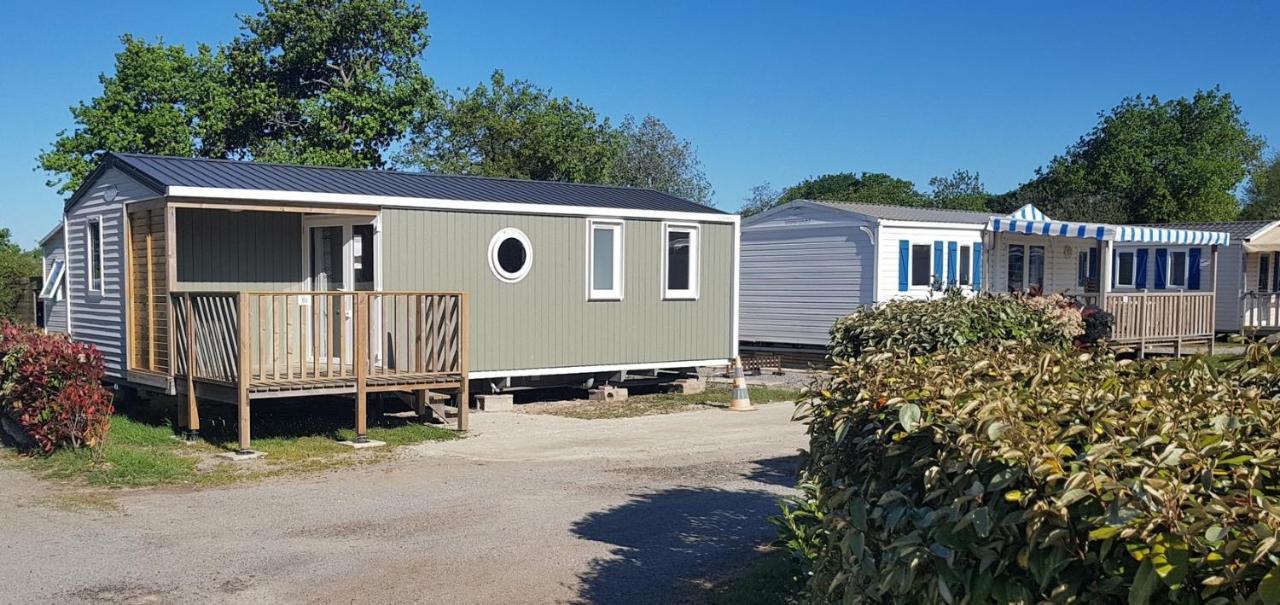 Camping Insolite Le Haut Village Saint-Michel-Chef-Chef Extérieur photo