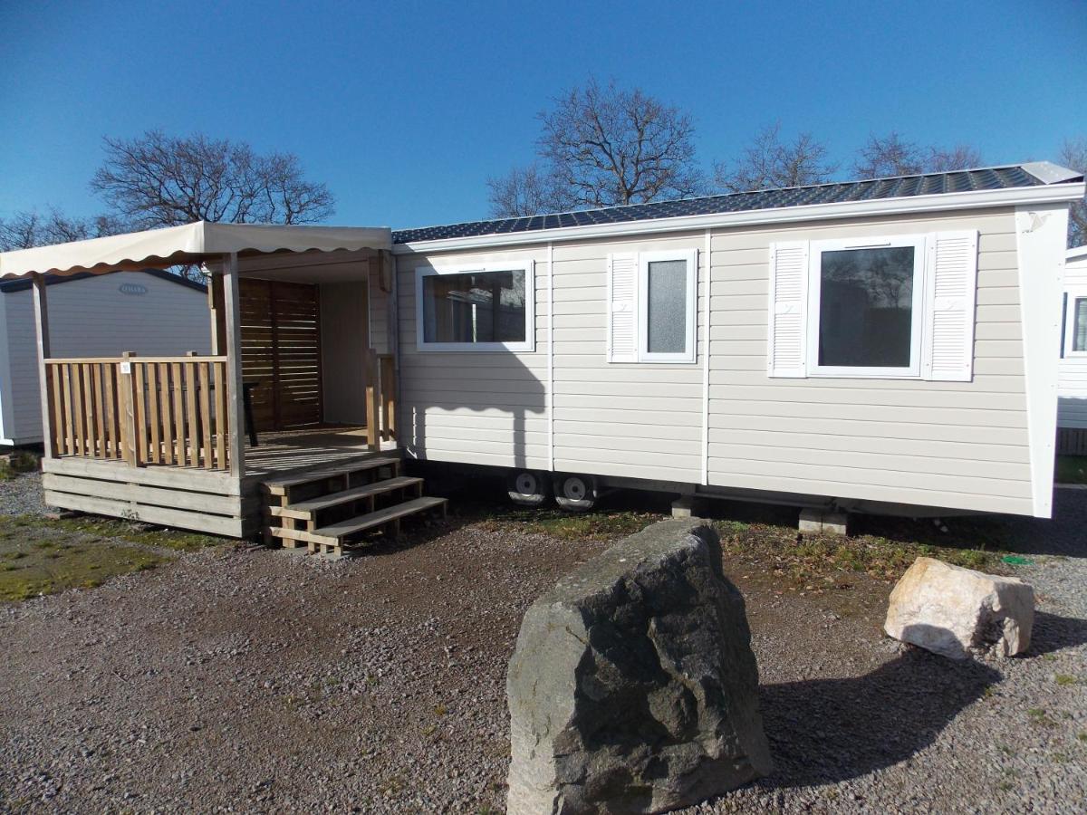 Camping Insolite Le Haut Village Saint-Michel-Chef-Chef Extérieur photo