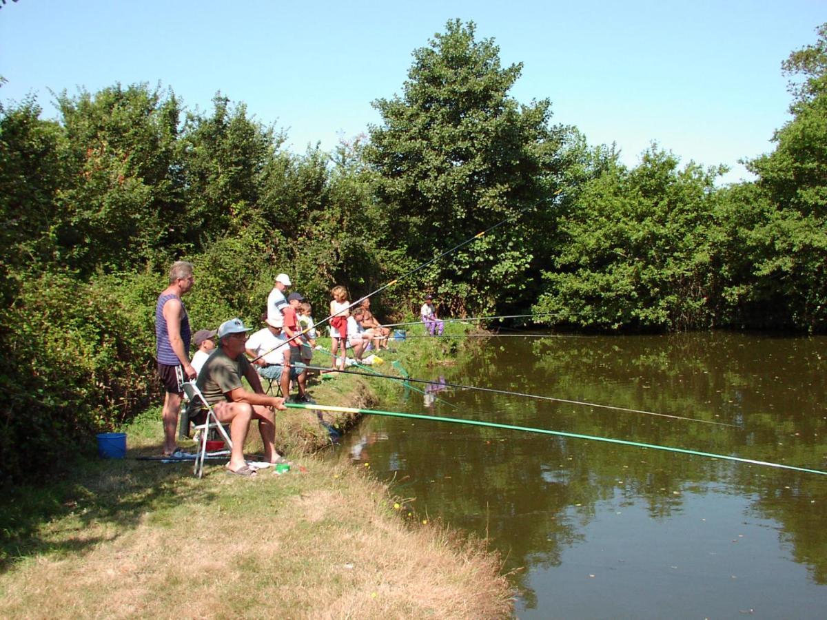Camping Insolite Le Haut Village Saint-Michel-Chef-Chef Extérieur photo