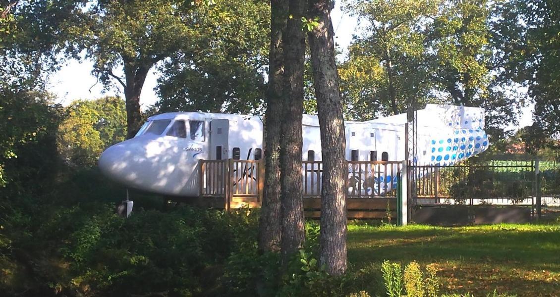 Camping Insolite Le Haut Village Saint-Michel-Chef-Chef Extérieur photo