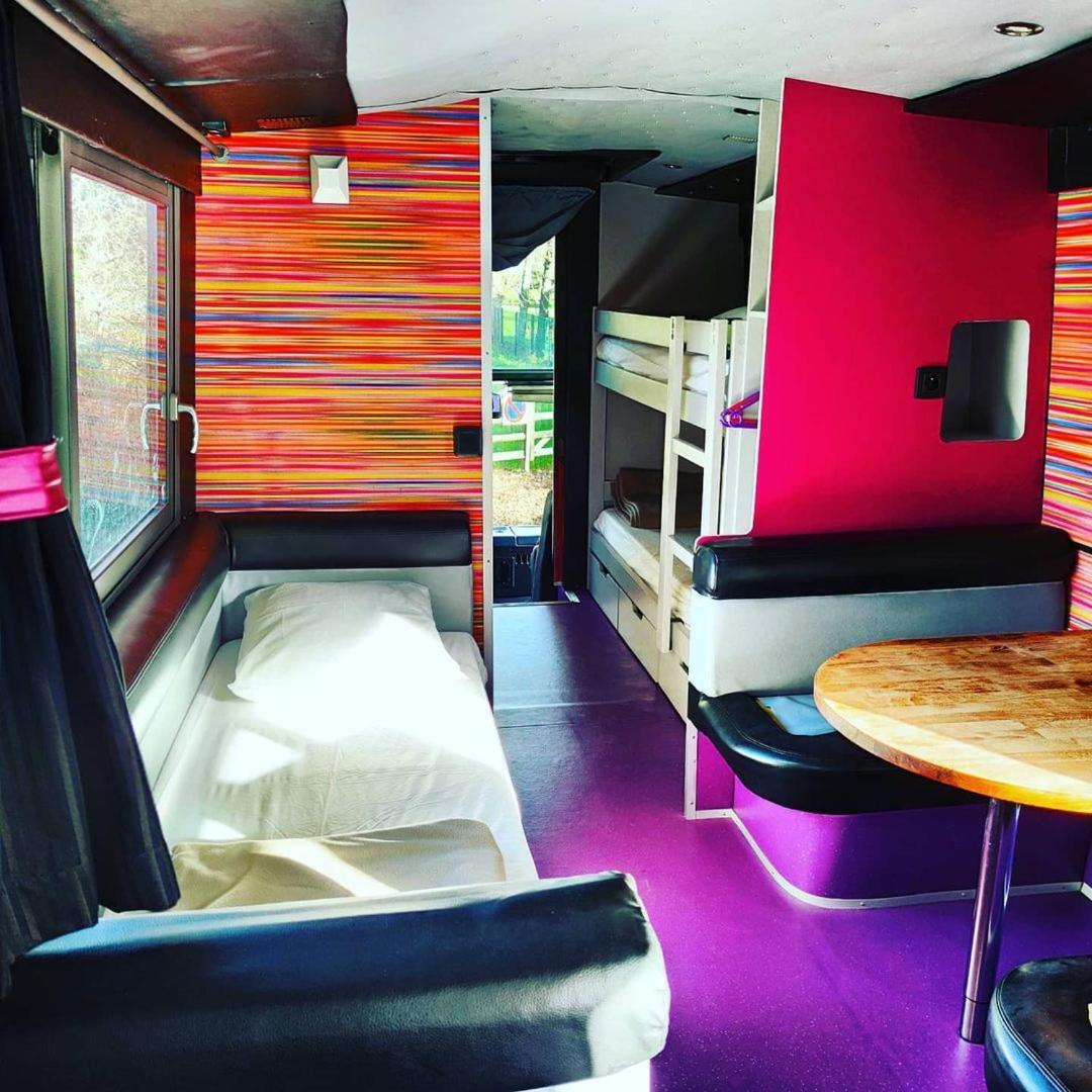 Camping Insolite Le Haut Village Saint-Michel-Chef-Chef Extérieur photo