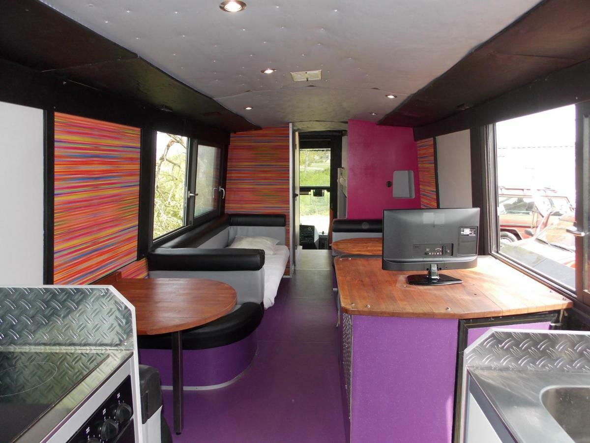 Camping Insolite Le Haut Village Saint-Michel-Chef-Chef Extérieur photo
