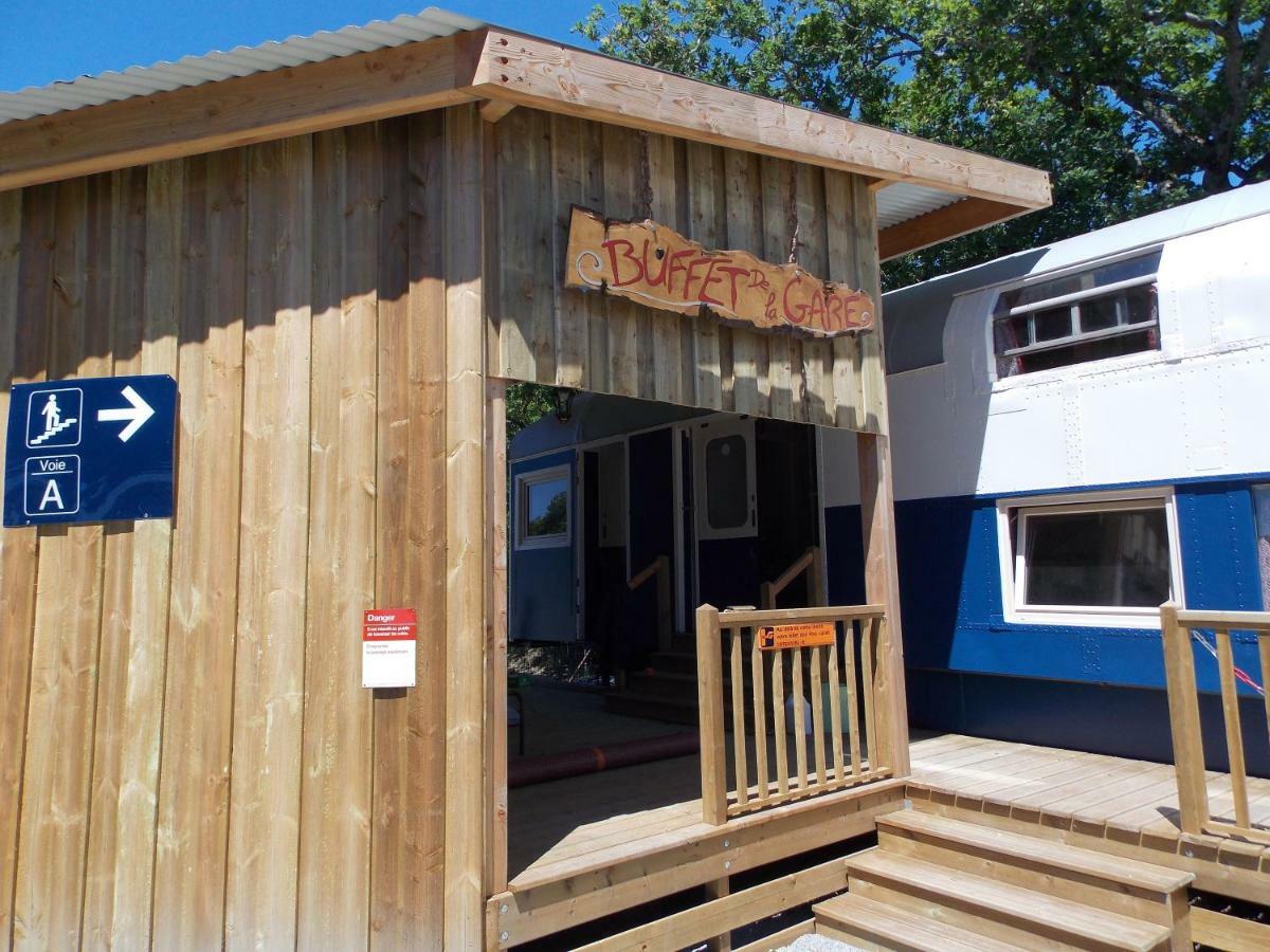 Camping Insolite Le Haut Village Saint-Michel-Chef-Chef Extérieur photo